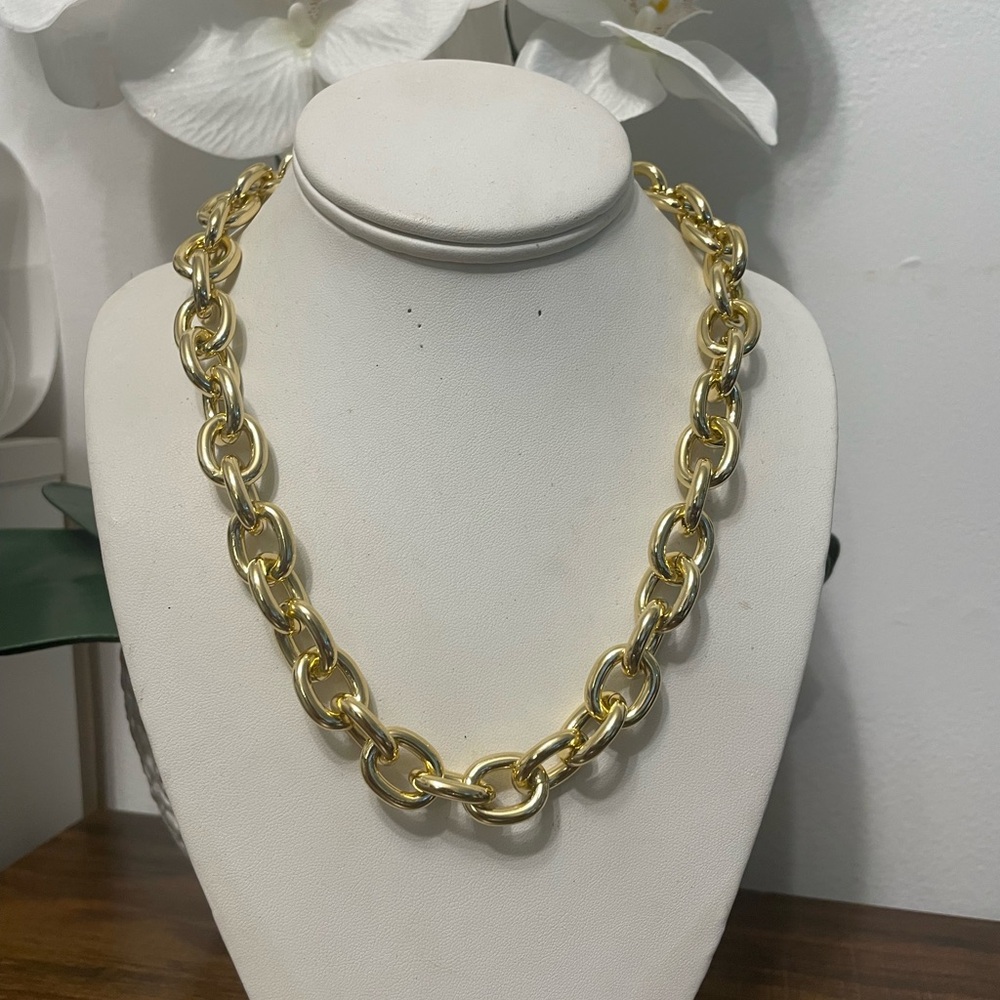 COPY - ANJALAI NECKLACE
